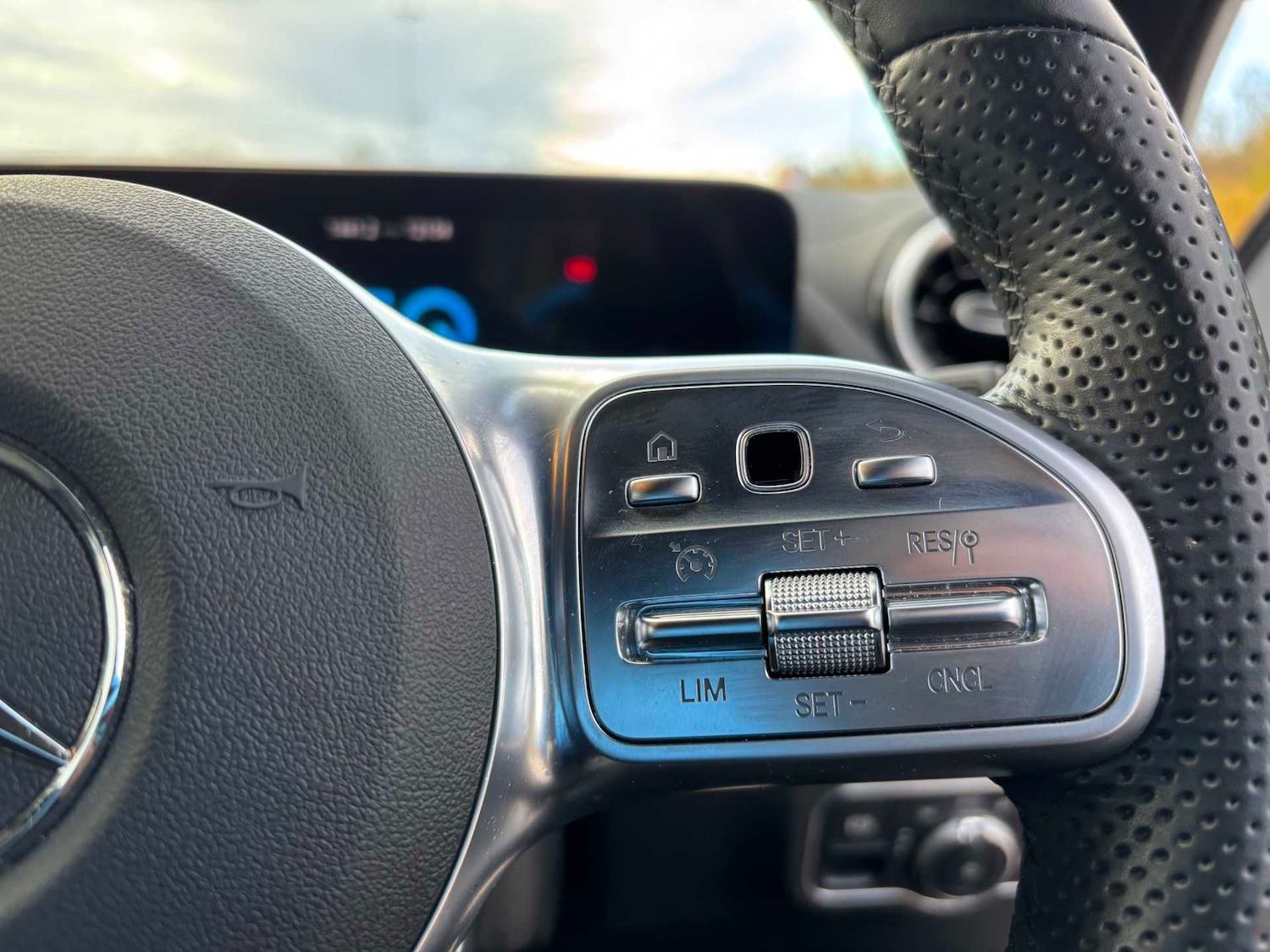 Used Mercedes-Benz GLA 2021 for sale - 76460658: Photo 19