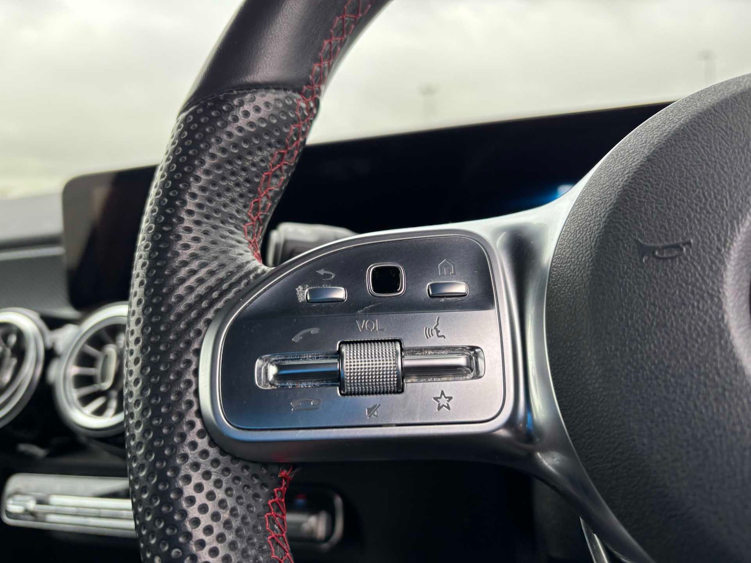 Used Mercedes-Benz GLB 2022 for sale - 76648894: Photo 18