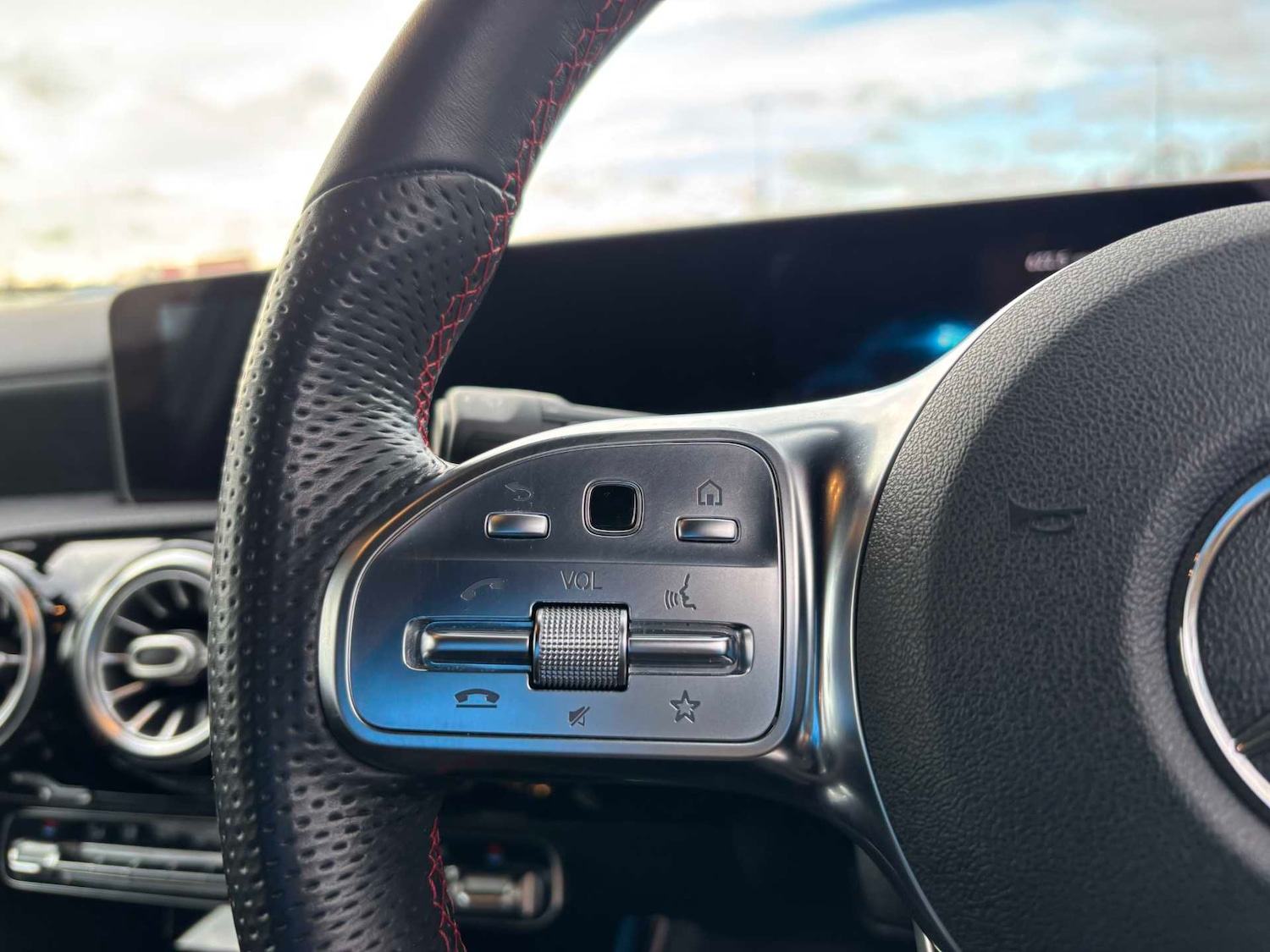 Used Mercedes-Benz A-Class 2019 for sale - 76636723: Photo 18