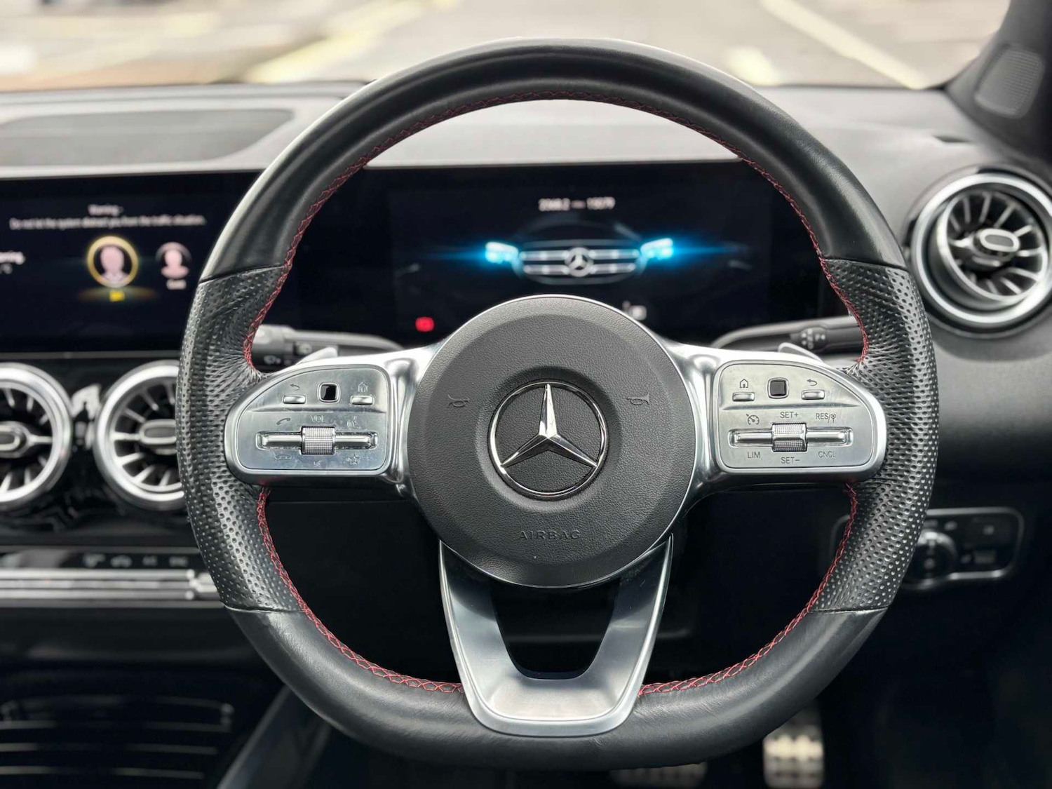 Used Mercedes-Benz GLB 2022 for sale - 77257415: Photo 16