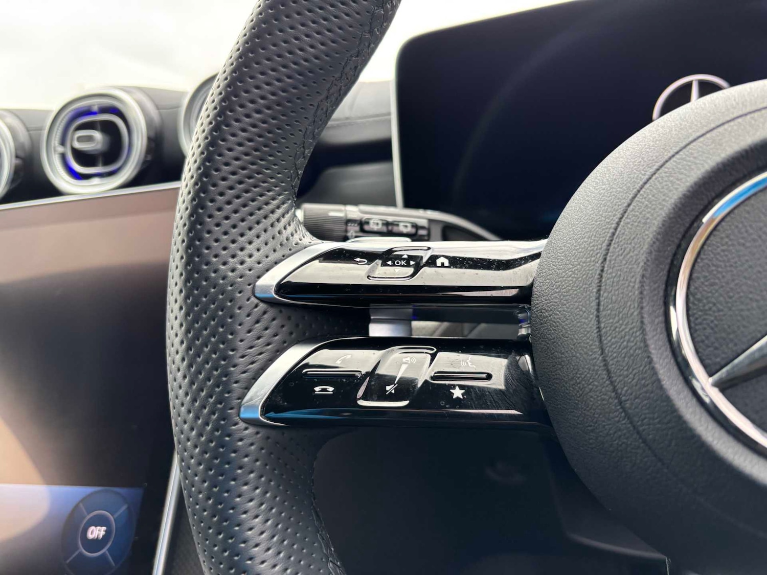 Used Mercedes-Benz C Class 2022 for sale - 78010142: Photo 18