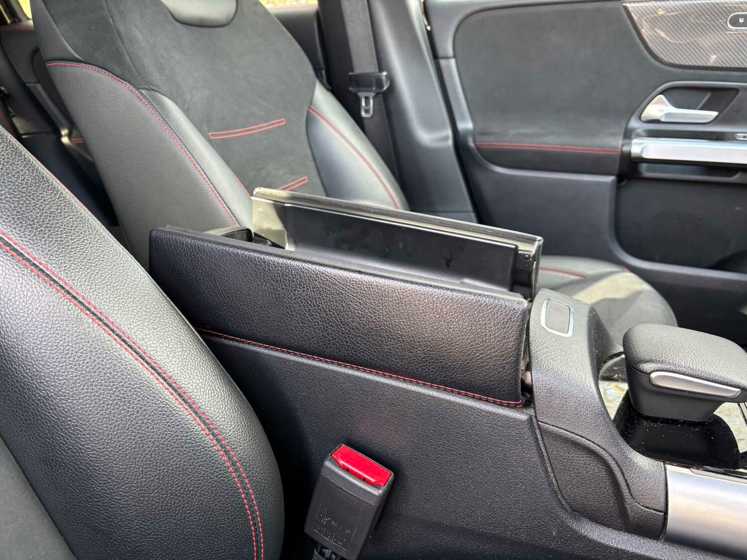 Used Mercedes-Benz GLB 2022 for sale - 77842410: Photo 31