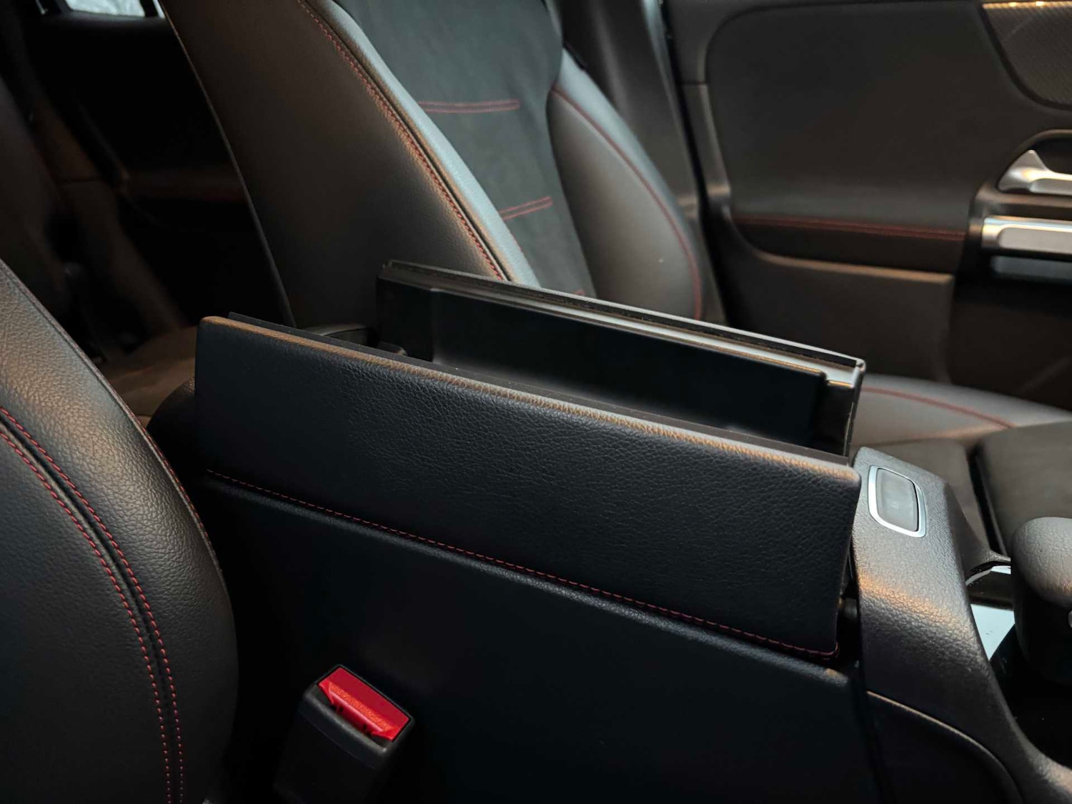 Used Mercedes-Benz GLB 2021 for sale - 76916174: Photo 31