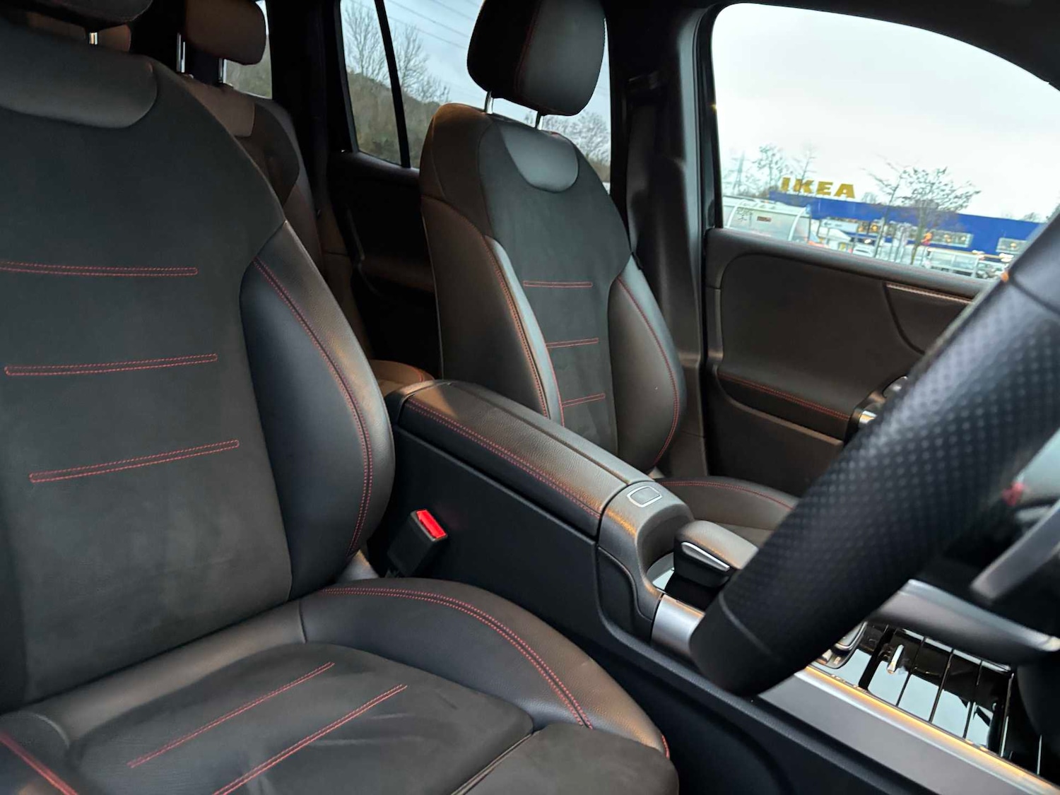 Used Mercedes-Benz GLB 2021 for sale - 76916174: Photo 32