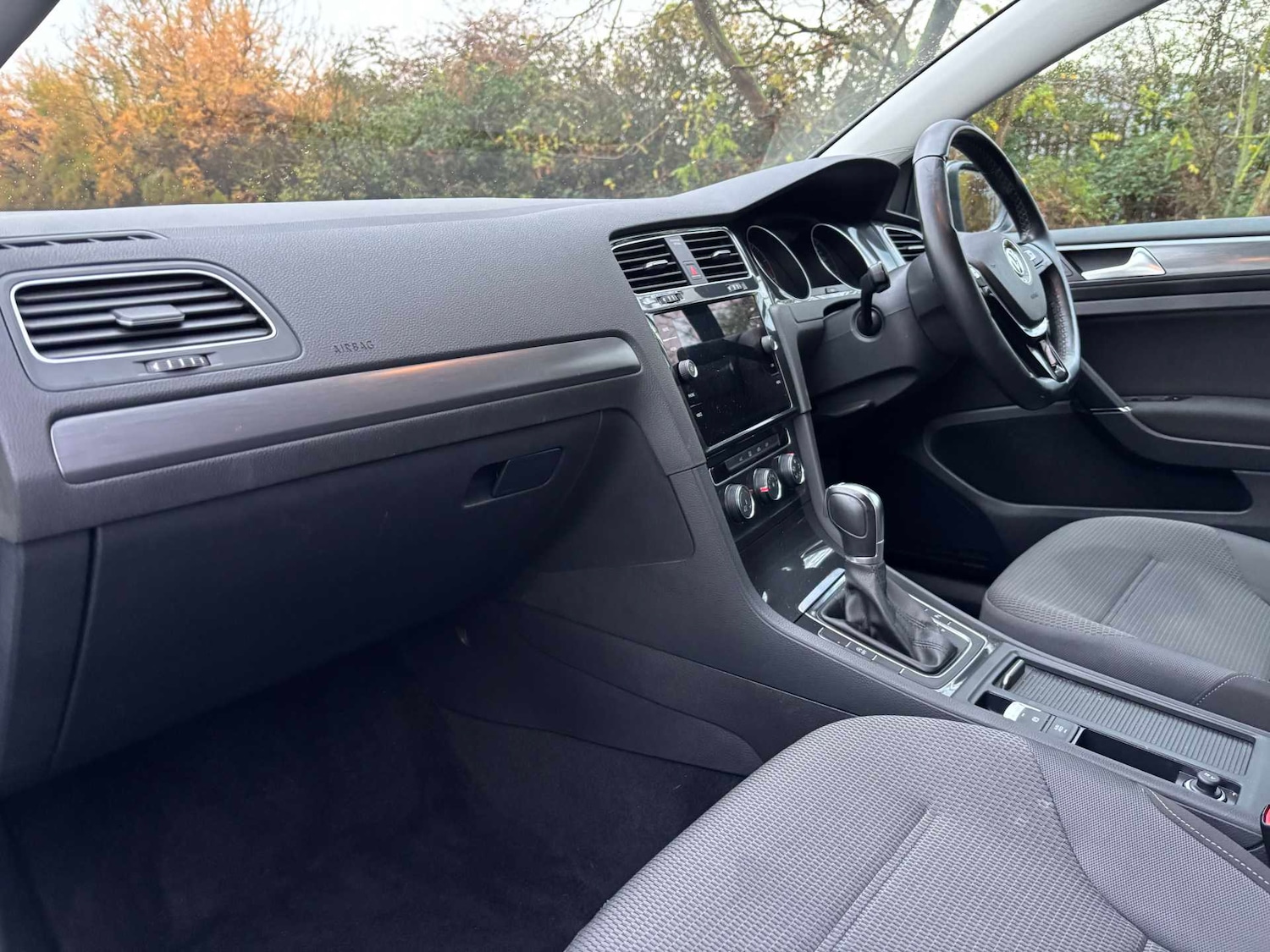 Used Volkswagen Golf 2017 for sale - 76587569: Photo 11