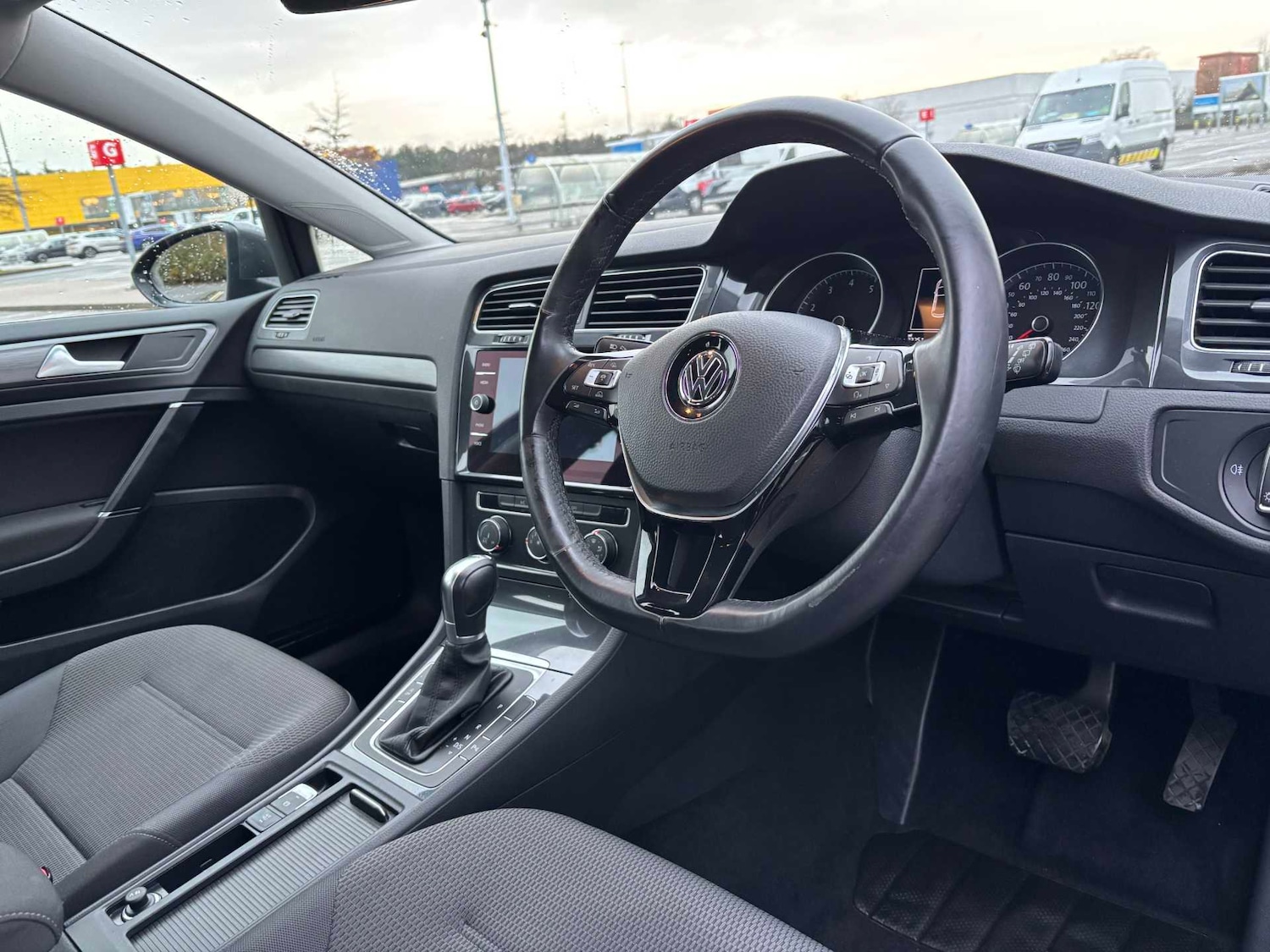 Used Volkswagen Golf 2017 for sale - 76587569: Photo 13