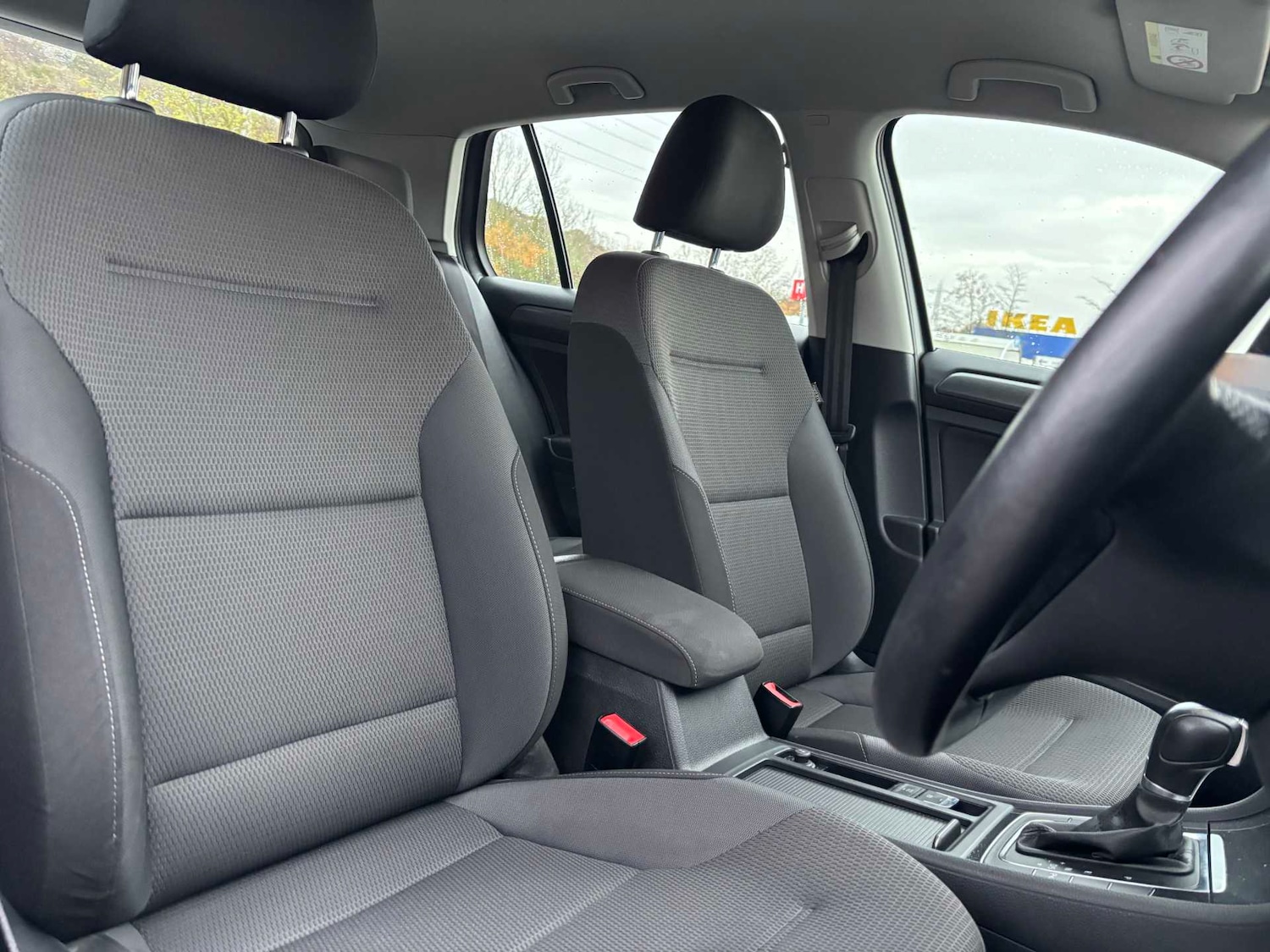 Used Volkswagen Golf 2017 for sale - 76587569: Photo 32