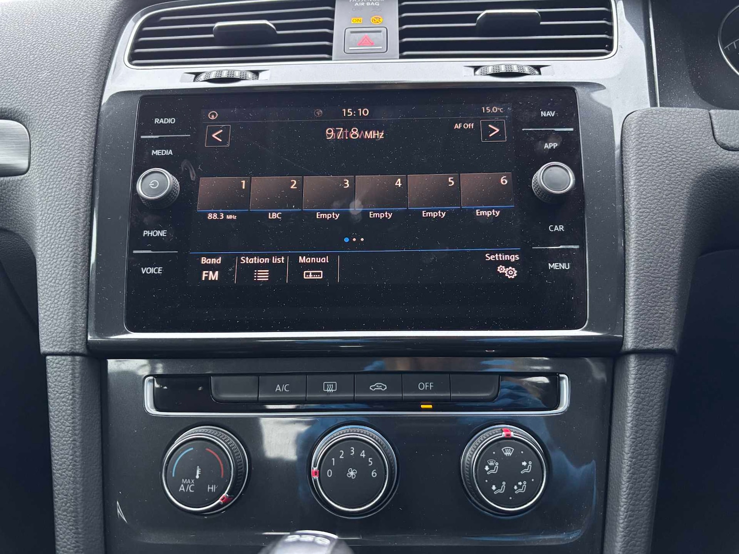 Used Volkswagen Golf 2017 for sale - 76587569: Photo 35