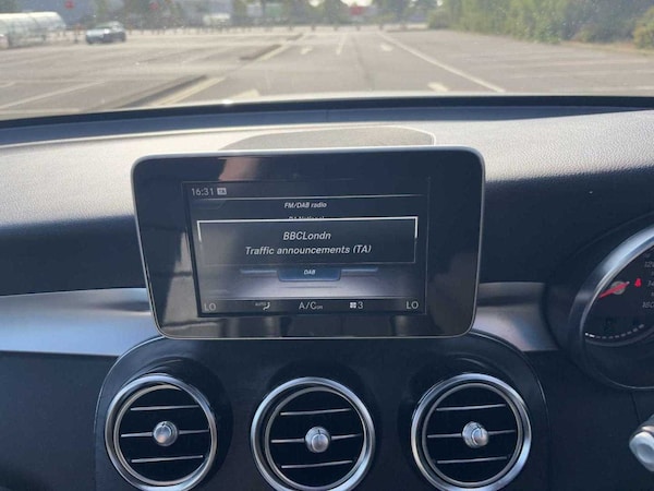 Used Mercedes-Benz GLC 2018 for sale - 75405378: Photo 31