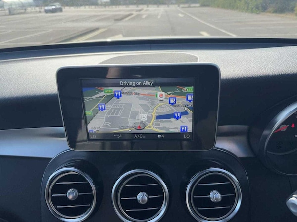 Used Mercedes-Benz GLC 2018 for sale - 75405378: Photo 32