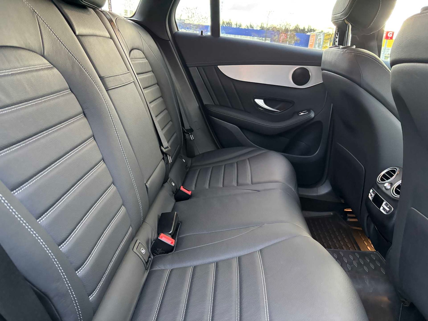 Used Mercedes-Benz GLC 2022 for sale - 76662023: Photo 15