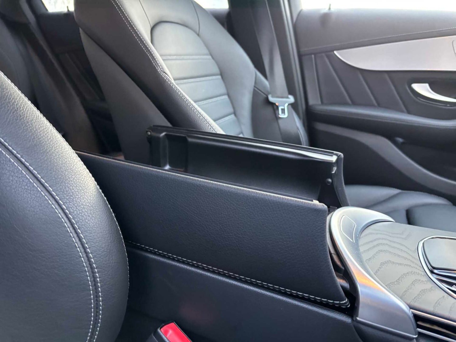 Used Mercedes-Benz GLC 2022 for sale - 76662023: Photo 31