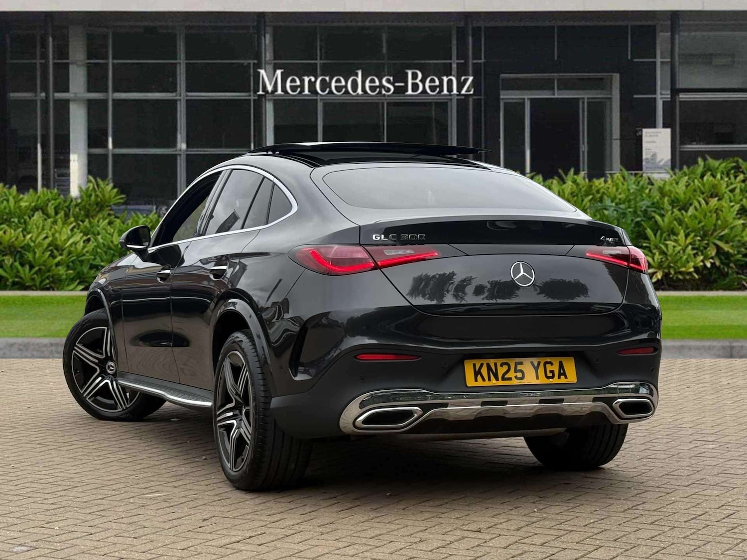 Used Mercedes-Benz GLC 2025 for sale - 76718246: Photo 2