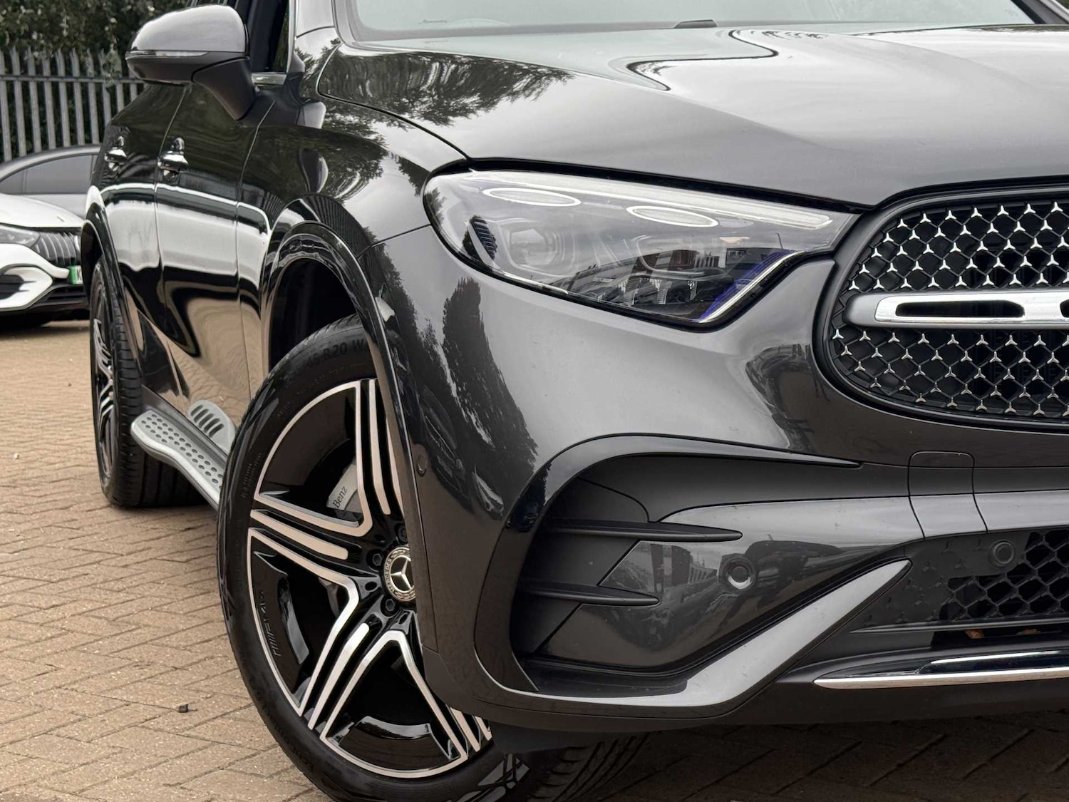 Used Mercedes-Benz GLC 2025 for sale - 76718246: Photo 3