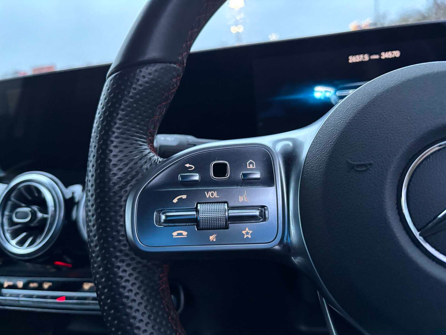 Used Mercedes-Benz GLB 2022 for sale - 76704972: Photo 17