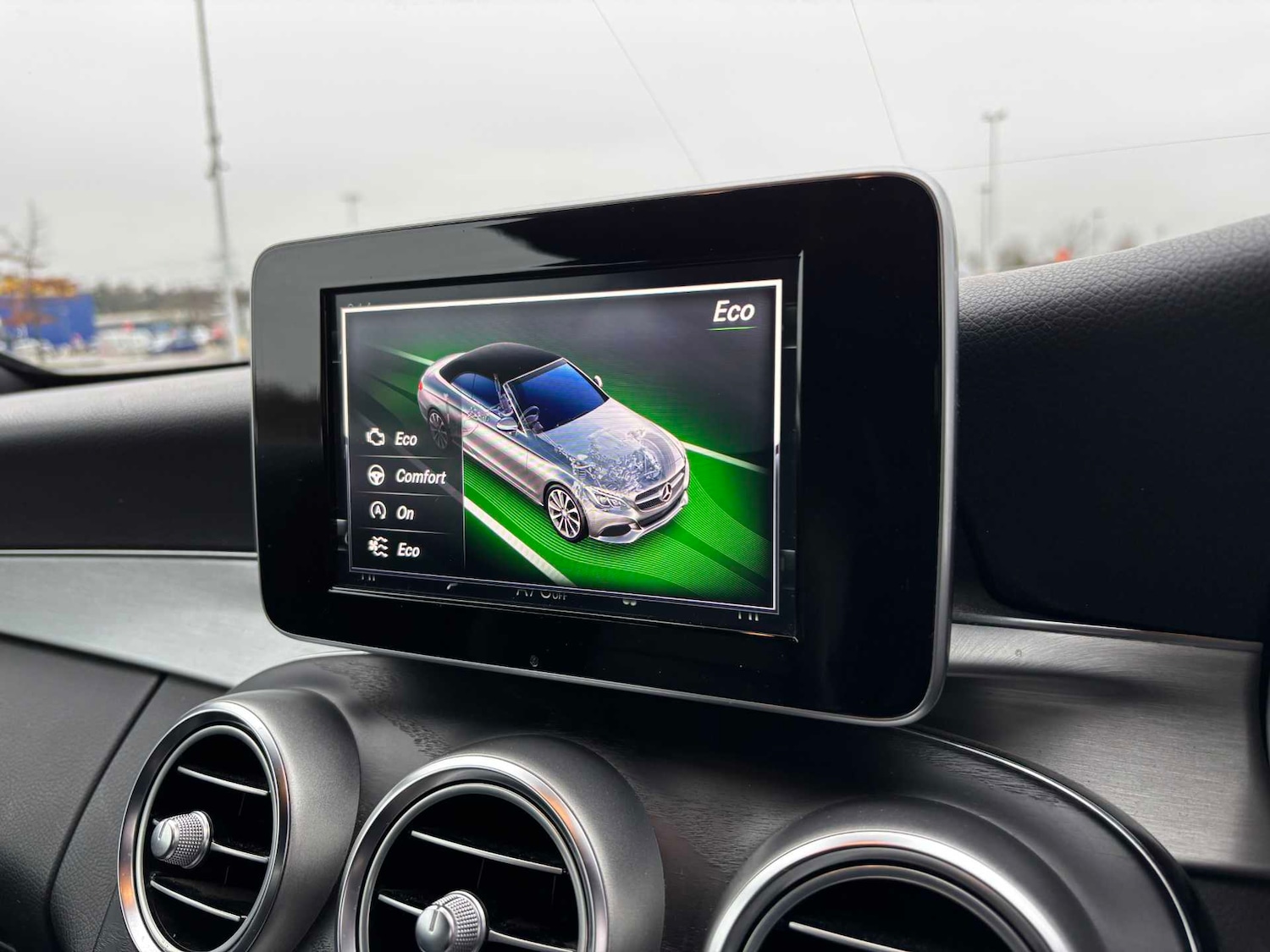 Used Mercedes-Benz C Class 2017 for sale - 77134726: Photo 32