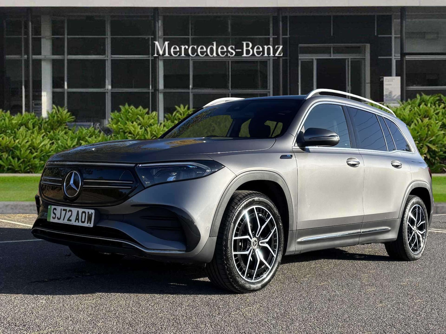 Used Mercedes-Benz EQB 2022 for sale - 76329189: Photo 1