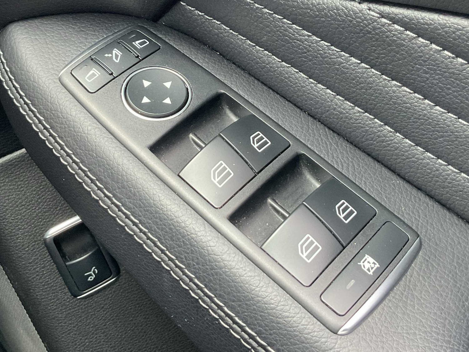 Used Mercedes-Benz GLE 2018 for sale - 76459813: Photo 29