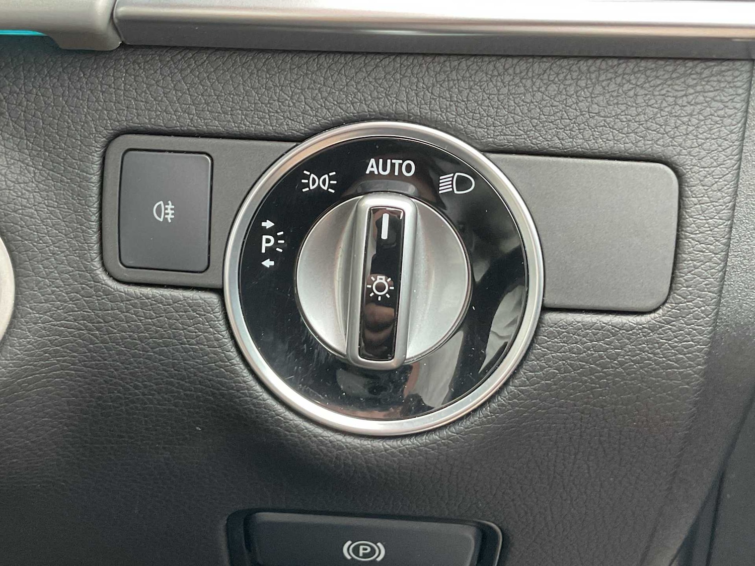 Used Mercedes-Benz GLE 2018 for sale - 76459813: Photo 31