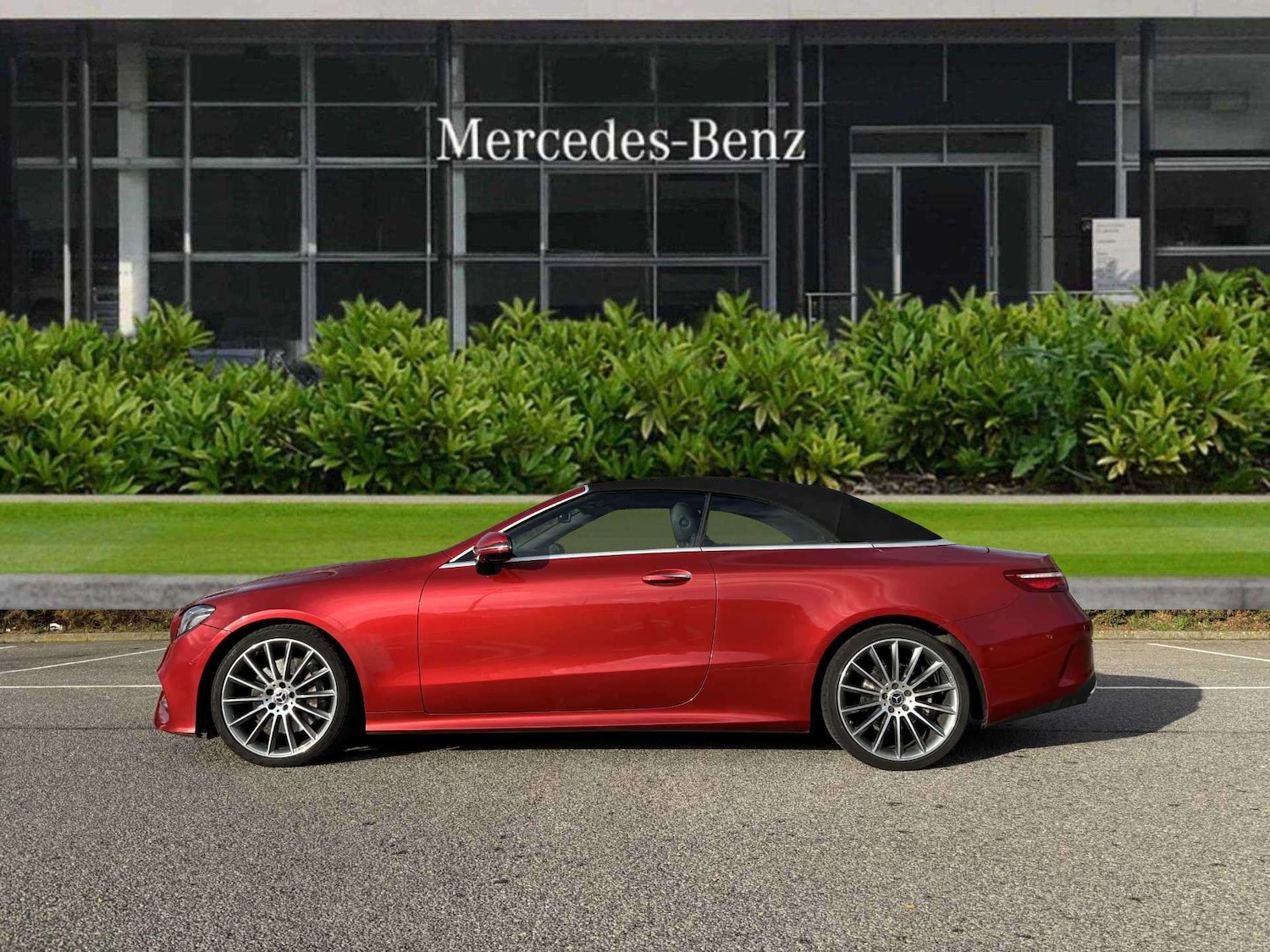 Used Mercedes-Benz E Class 2018 for sale - 76564492: Photo 3