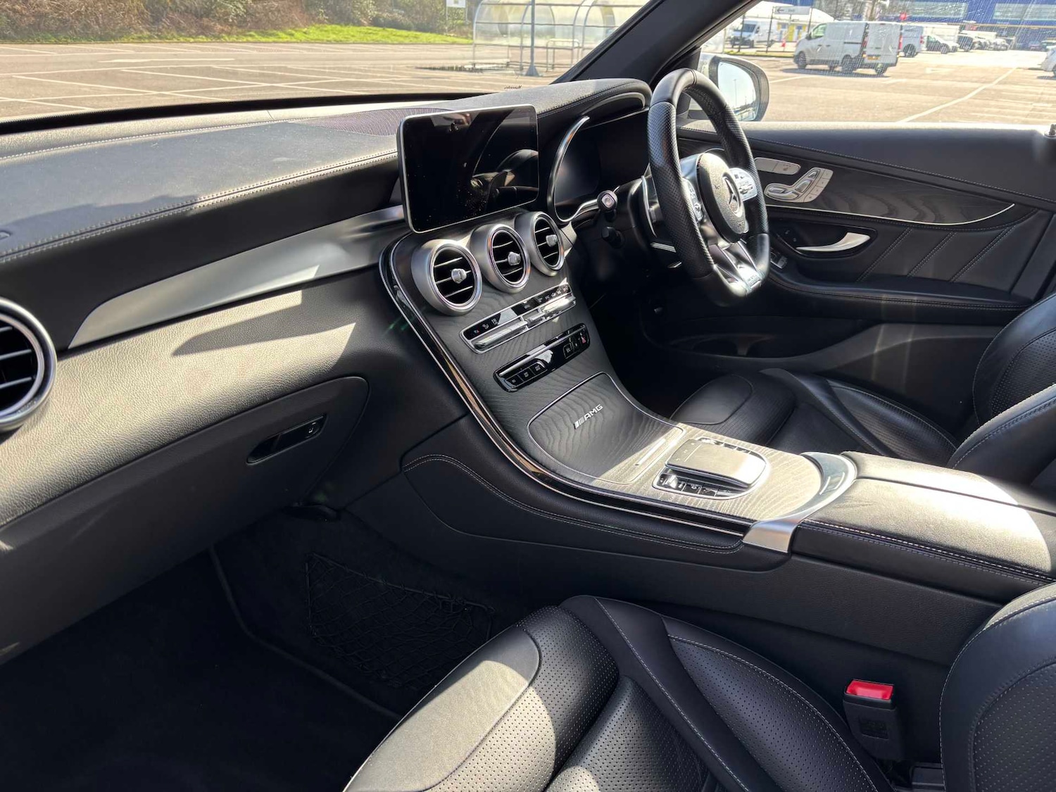 Used Mercedes-Benz GLC 2020 for sale - 77648880: Photo 11