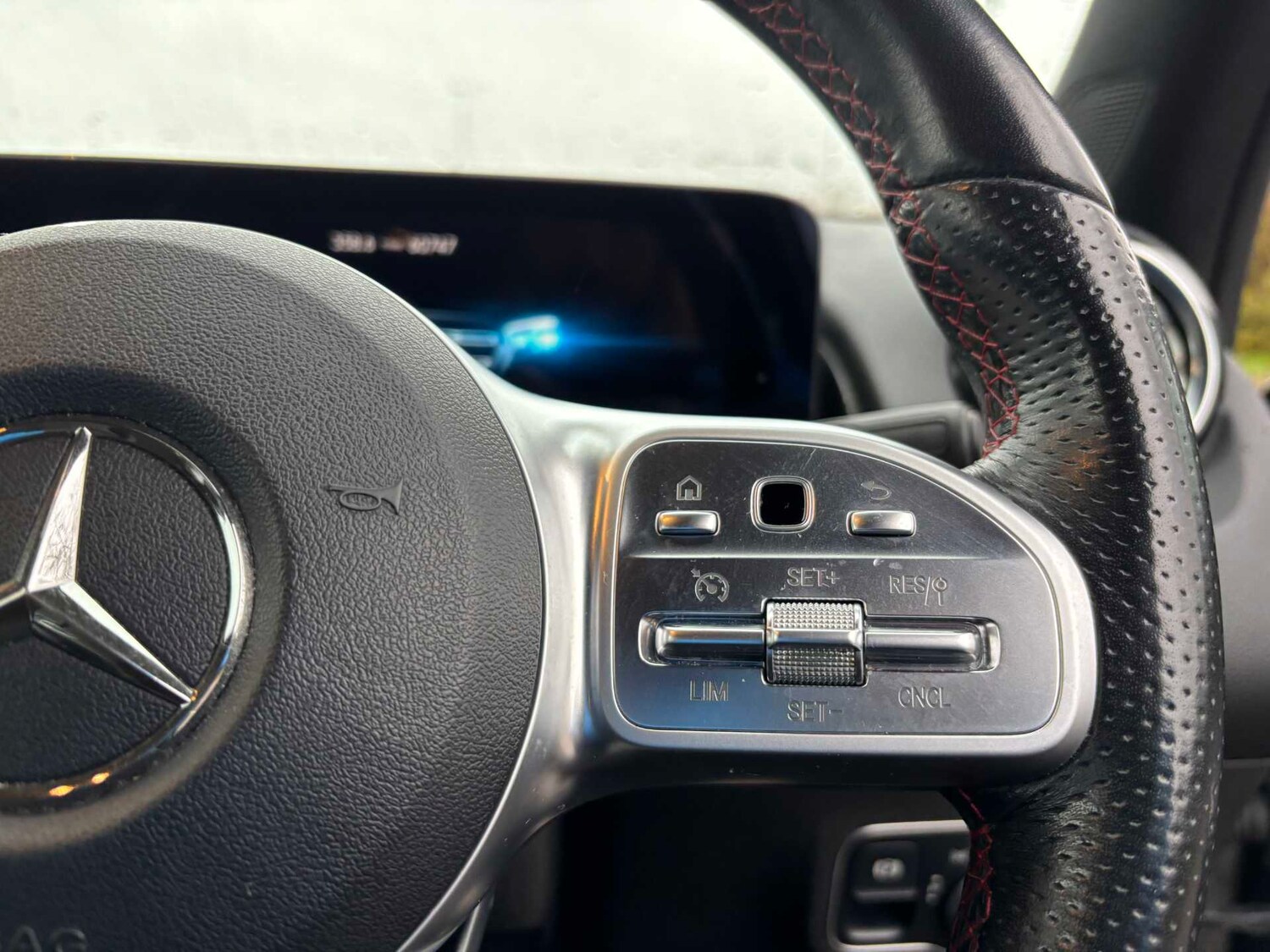 Used Mercedes-Benz GLB 2020 for sale - 76564529: Photo 19