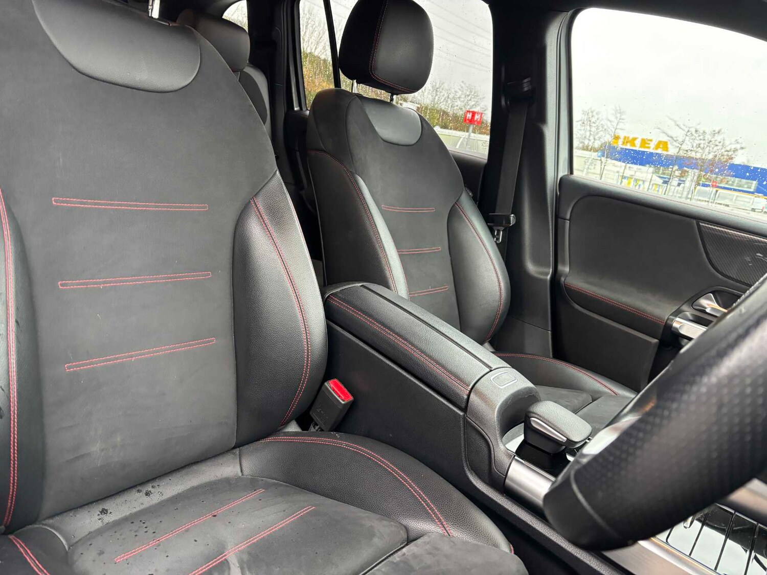 Used Mercedes-Benz GLB 2020 for sale - 76564529: Photo 32