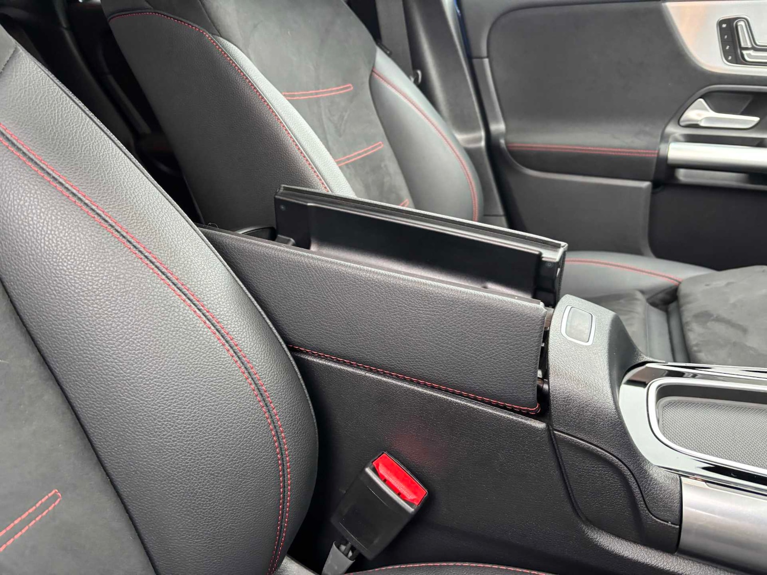 Used Mercedes-Benz GLA 2024 for sale - 77257404: Photo 31