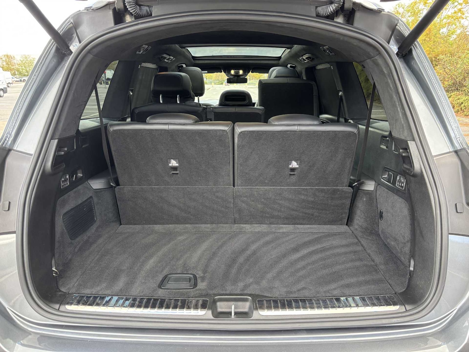 Used Mercedes-Benz GLS 2023 for sale - 76362656: Photo 12