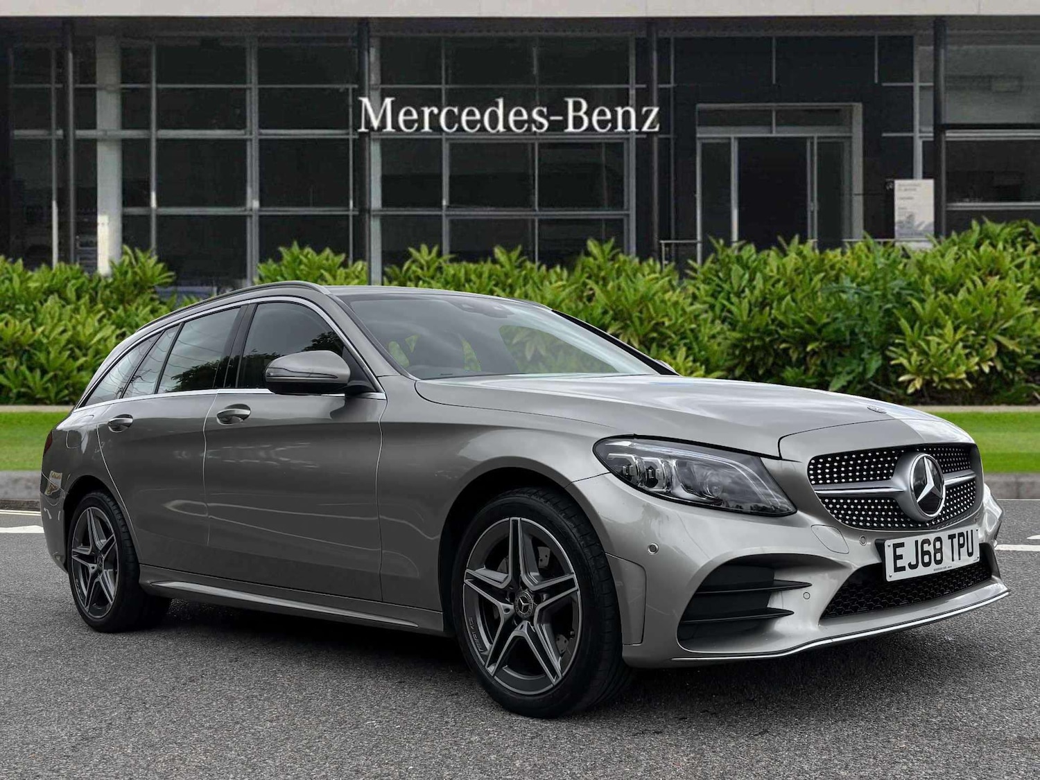 Used Mercedes-Benz C Class 2018 for sale - 76851587: Photo 1