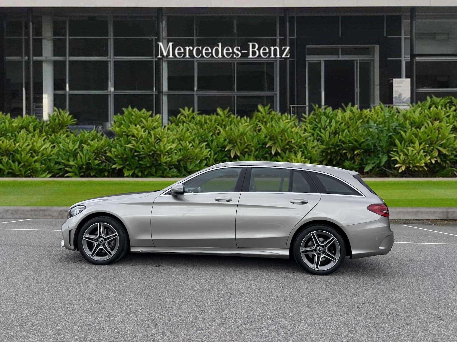 Used Mercedes-Benz C Class 2018 for sale - 76851587: Photo 3