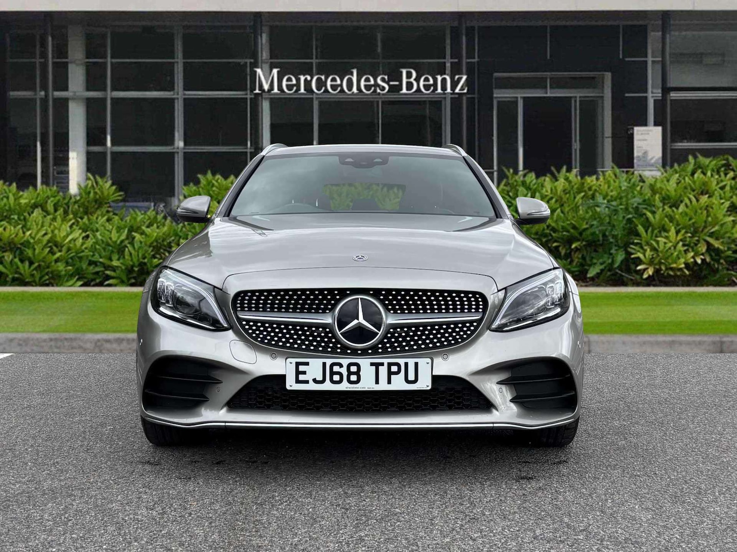 Used Mercedes-Benz C Class 2018 for sale - 76851587: Photo 4