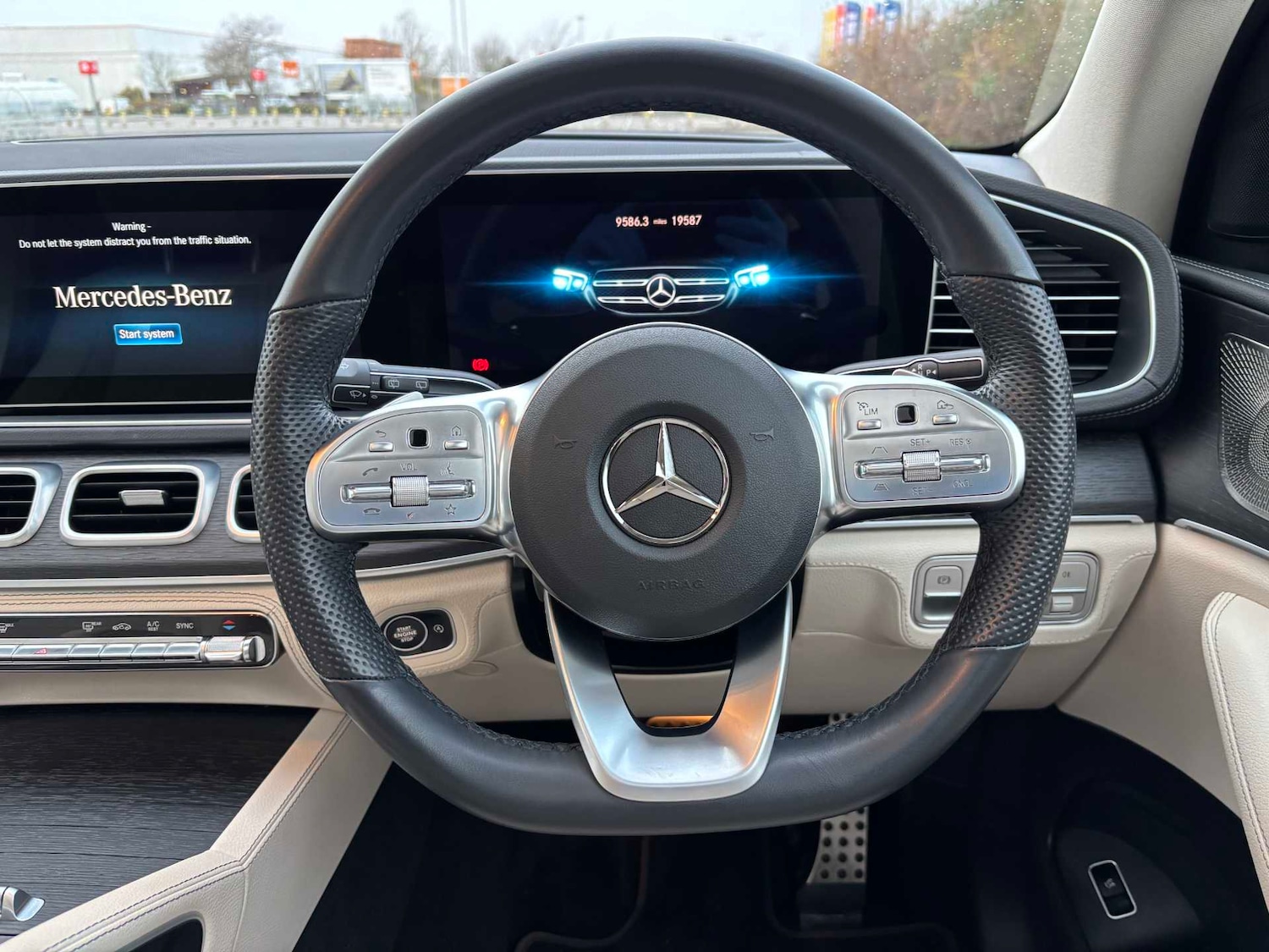 Used Mercedes-Benz GLS 2023 for sale - 76842954: Photo 16