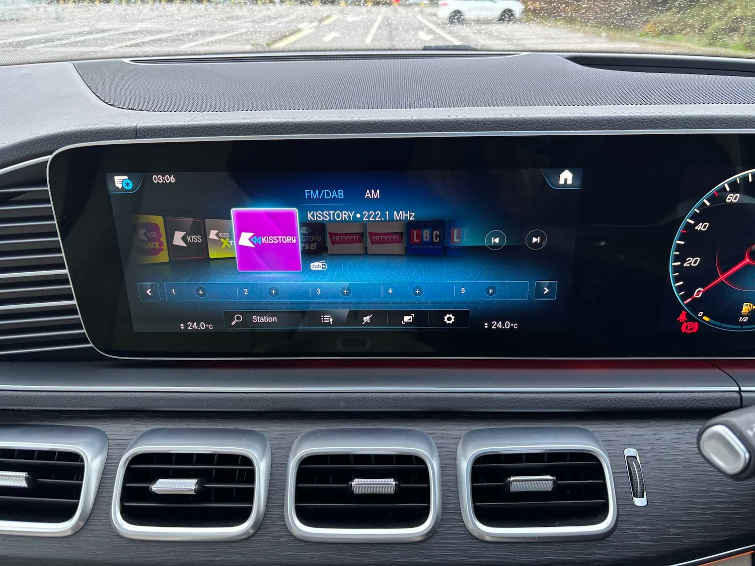 Used Mercedes-Benz GLS 2023 for sale - 76842954: Photo 34