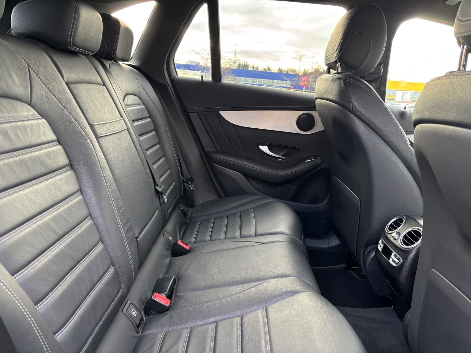 Used Mercedes-Benz GLC 2022 for sale - 77257374: Photo 15