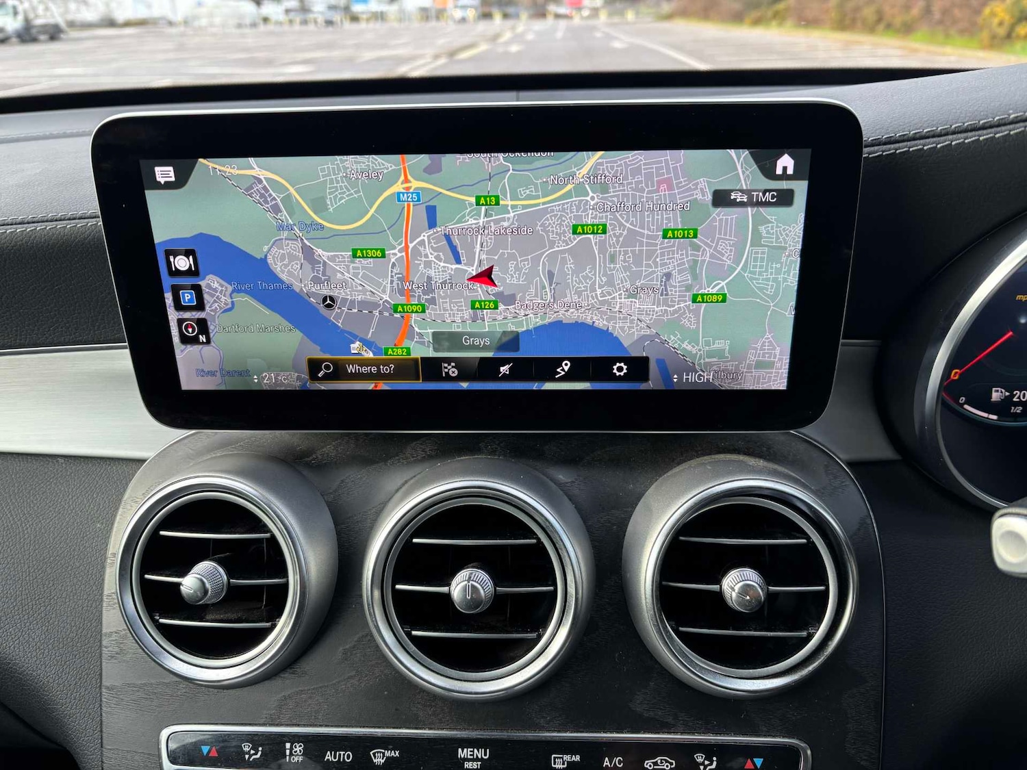 Used Mercedes-Benz GLC 2022 for sale - 77257374: Photo 34