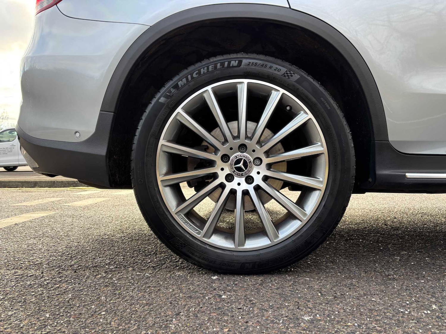 Used Mercedes-Benz GLC 2022 for sale - 77257374: Photo 8