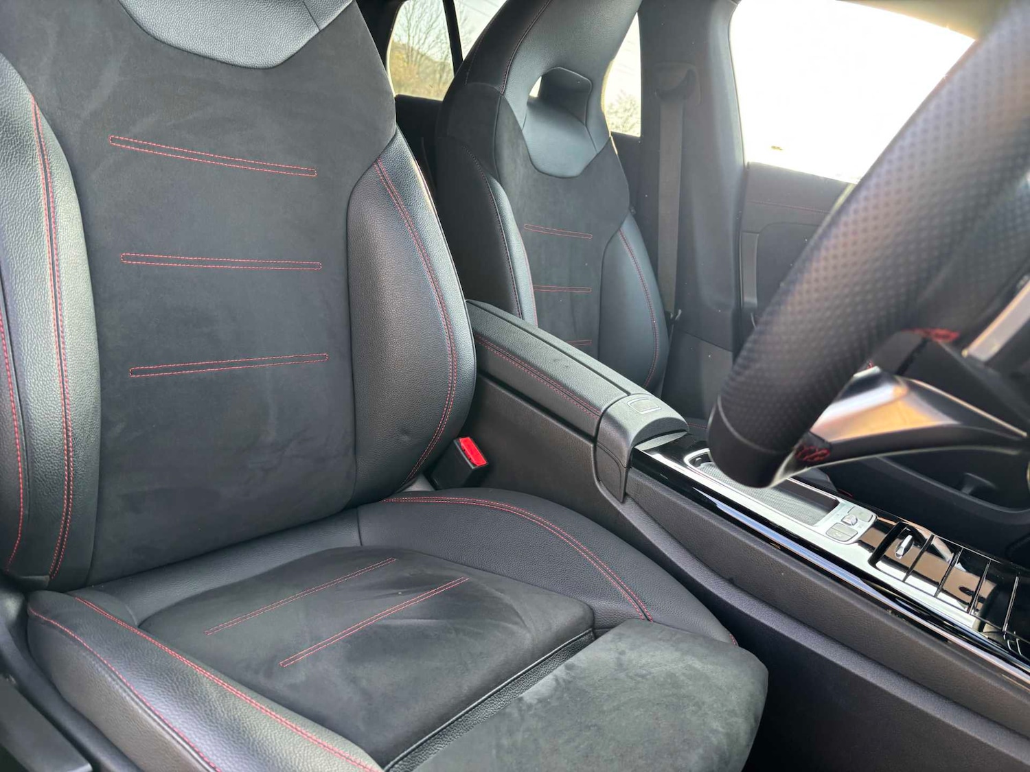 Used Mercedes-Benz CLA 2024 for sale - 76692131: Photo 32