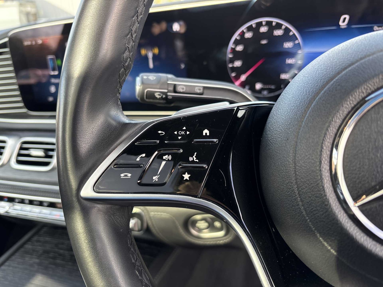 Used Mercedes-Benz GLE 2023 for sale - 76401272: Photo 17