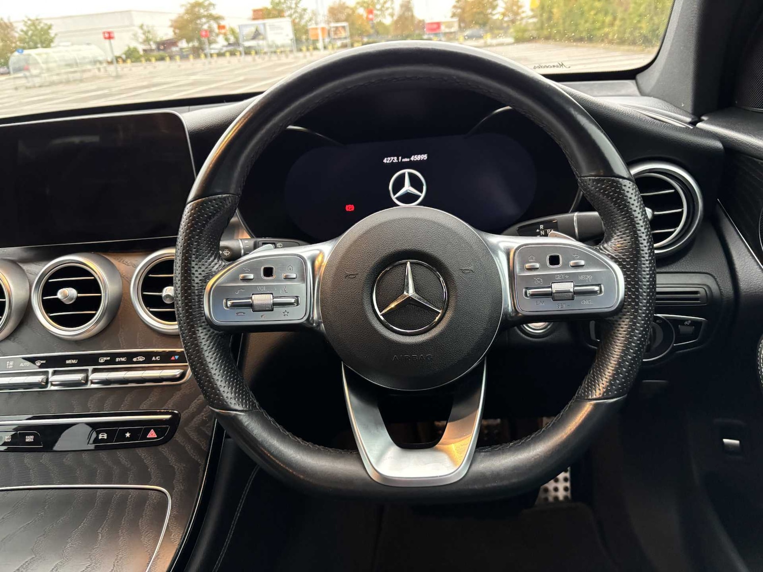 Used Mercedes-Benz GLC 2020 for sale - 76540826: Photo 16