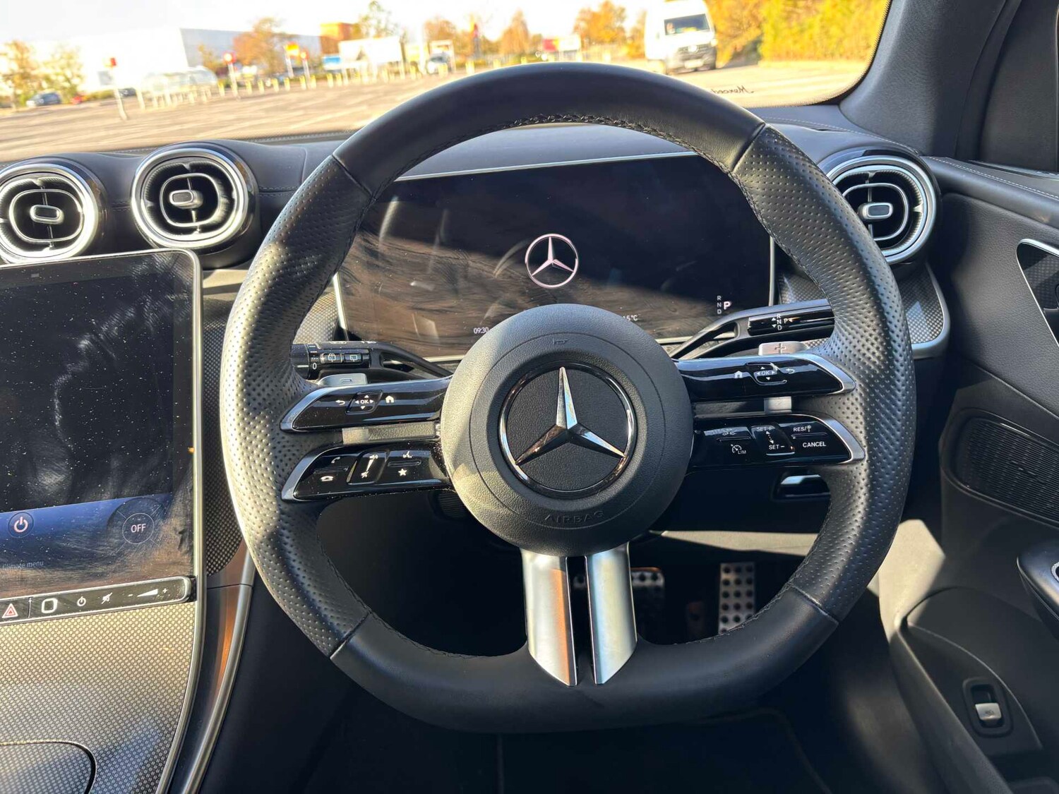 Used Mercedes-Benz GLC 2024 for sale - 76373672: Photo 16