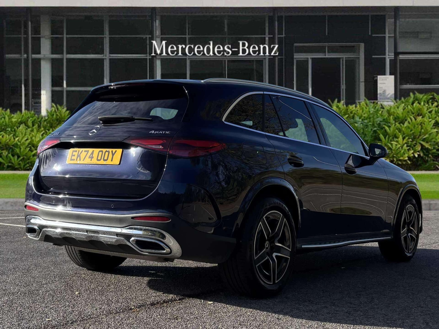 Used Mercedes-Benz GLC 2024 for sale - 76373672: Photo 2