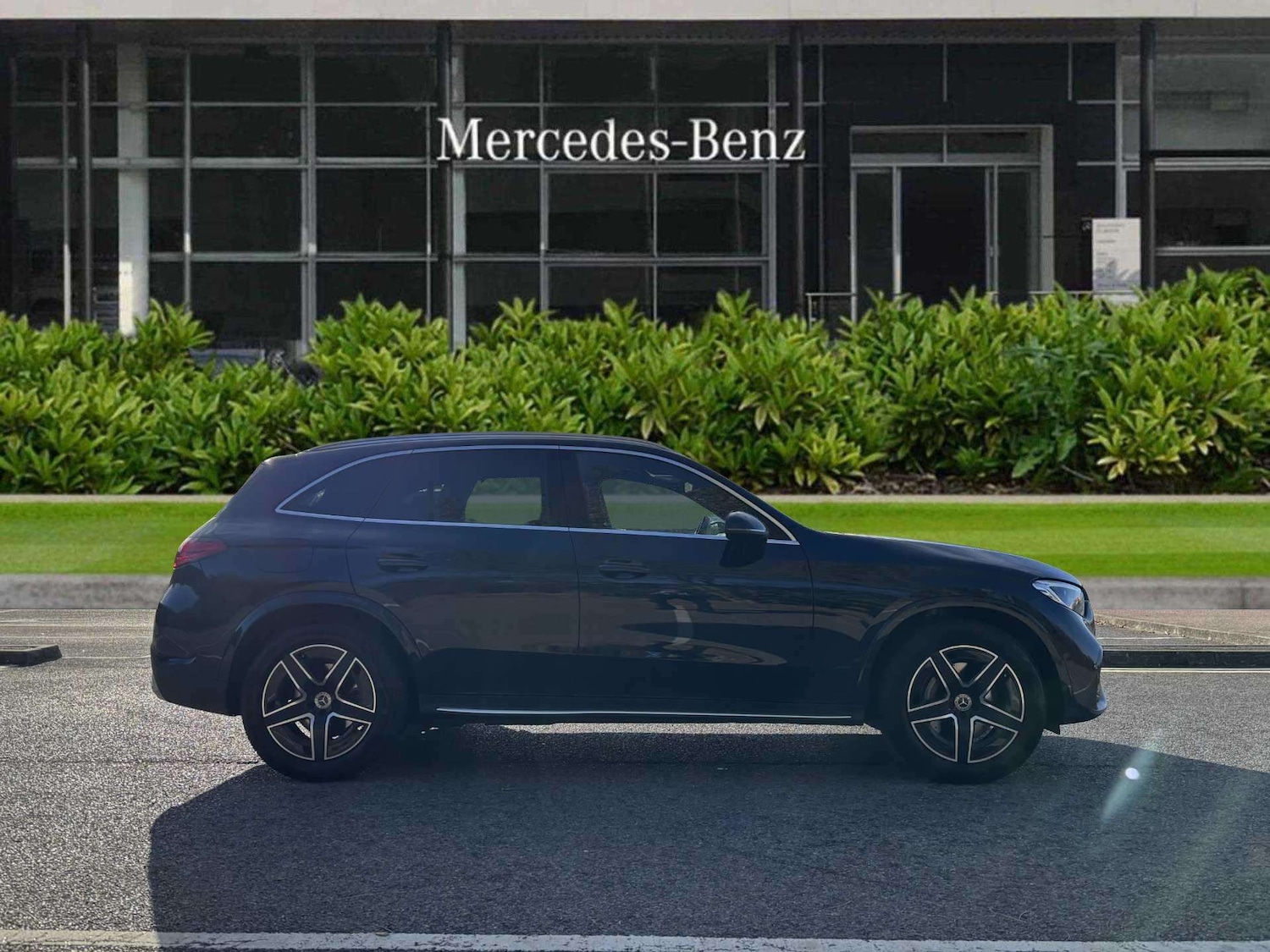 Used Mercedes-Benz GLC 2024 for sale - 76373672: Photo 6