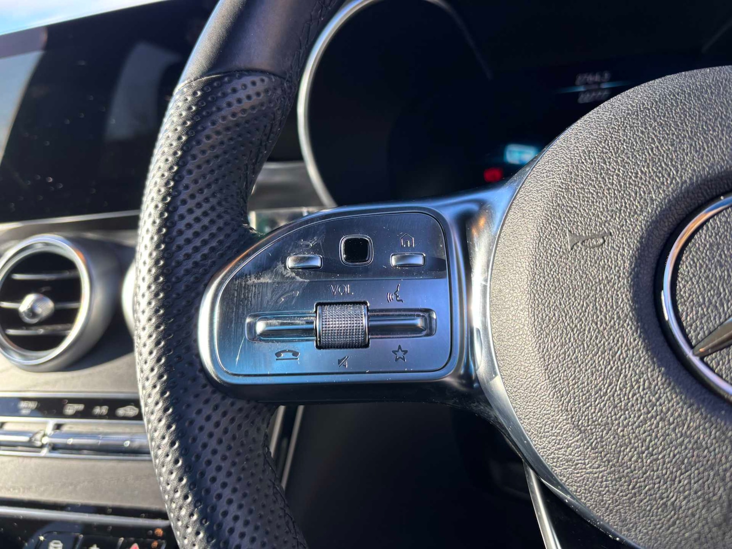 Used Mercedes-Benz GLC 2021 for sale - 76587595: Photo 18