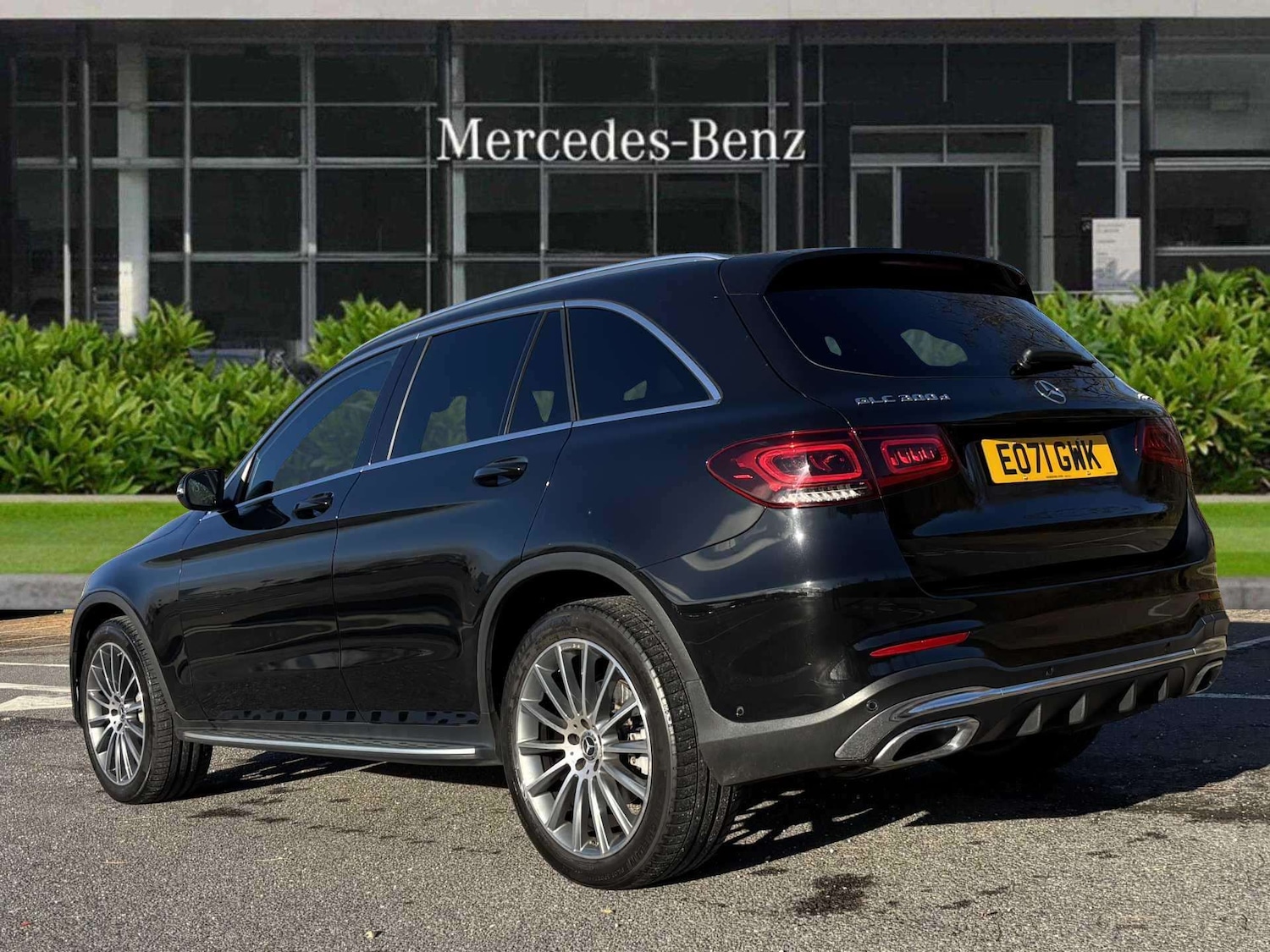 Used Mercedes-Benz GLC 2021 for sale - 76587595: Photo 2