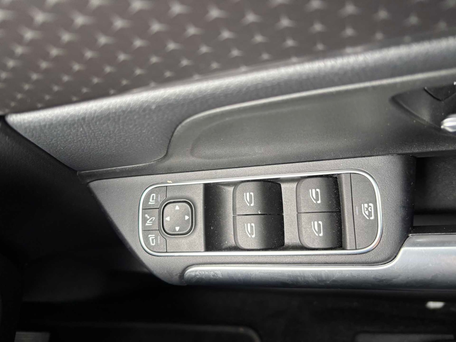 Used Mercedes-Benz EQA 2024 for sale - 77472583: Photo 31