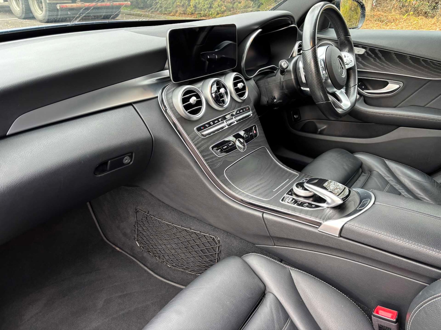 Used Mercedes-Benz C Class 2019 for sale - 76501952: Photo 11