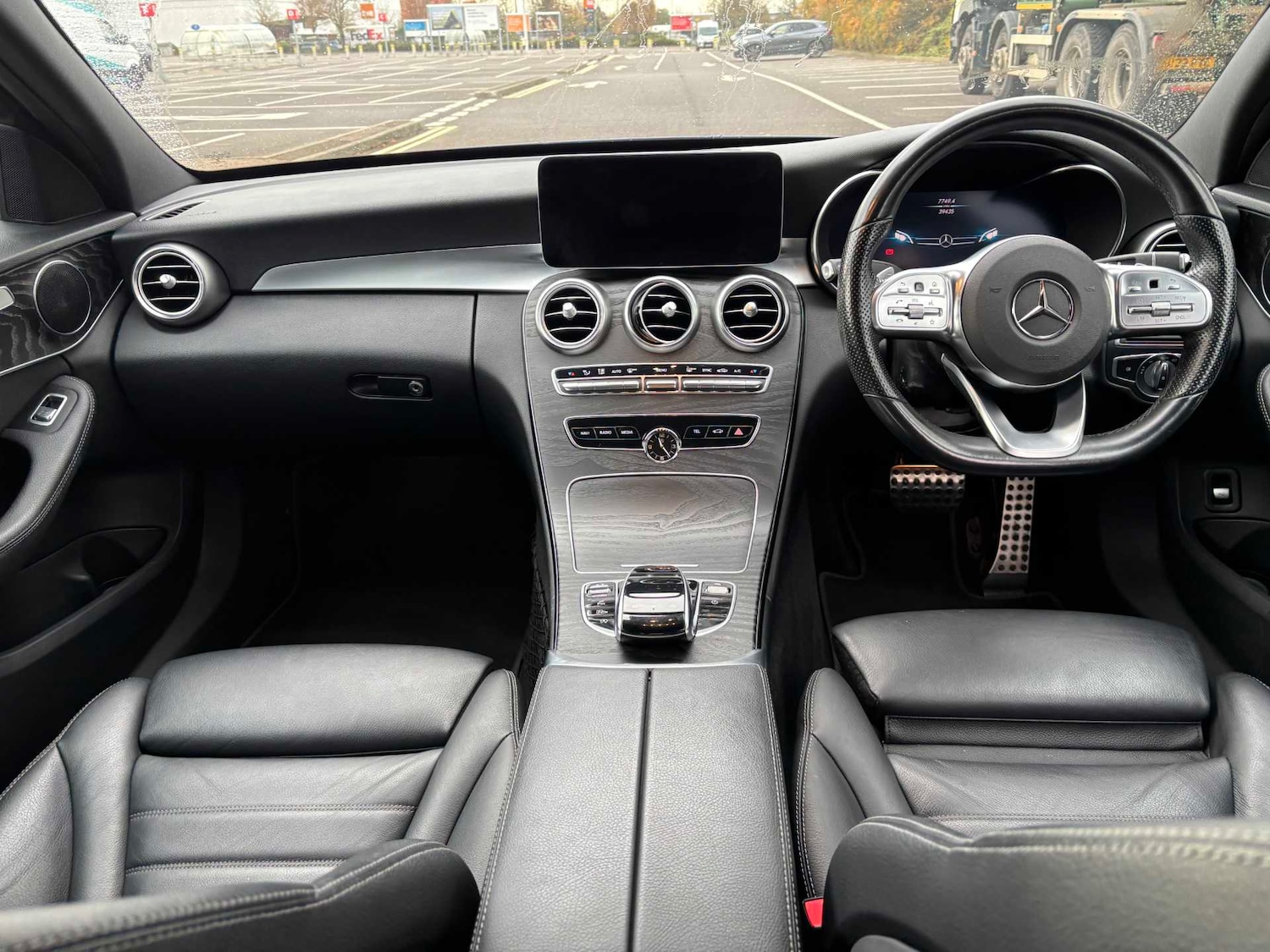 Used Mercedes-Benz C Class 2019 for sale - 76501952: Photo 17