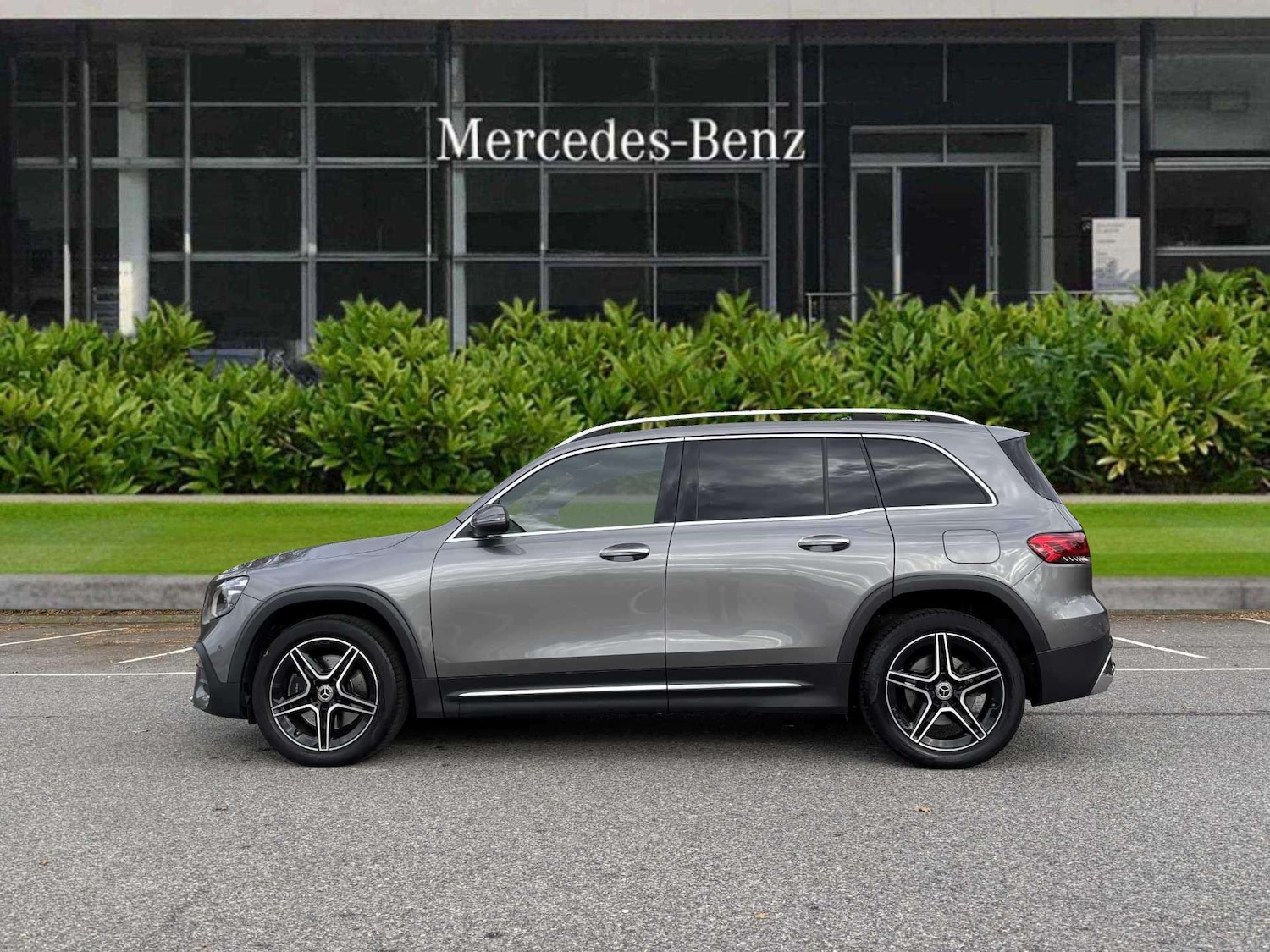Used Mercedes-Benz GLB 2023 for sale - 76351696: Photo 3