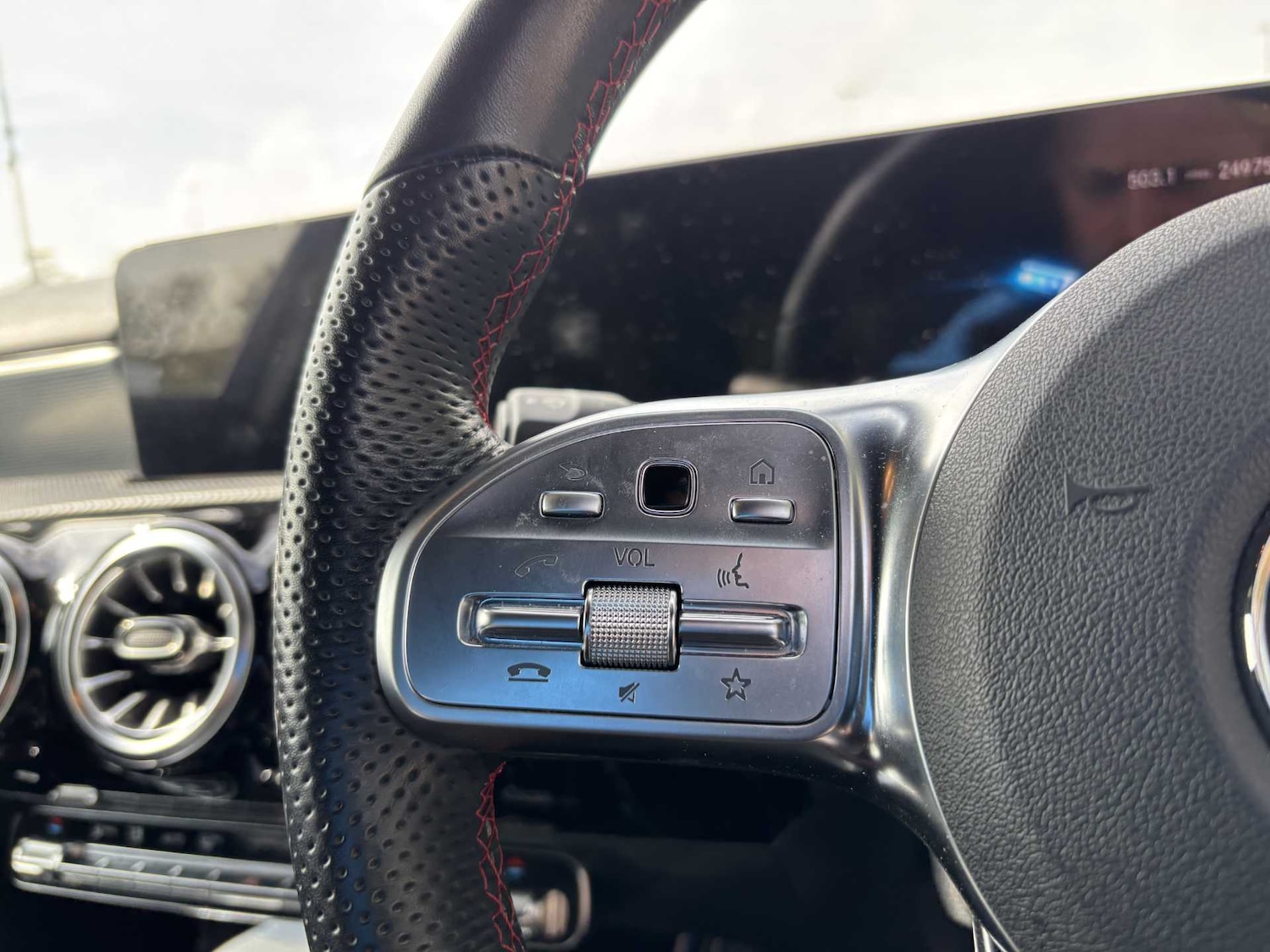 Used Mercedes-Benz A-Class 2023 for sale - 75917910: Photo 17